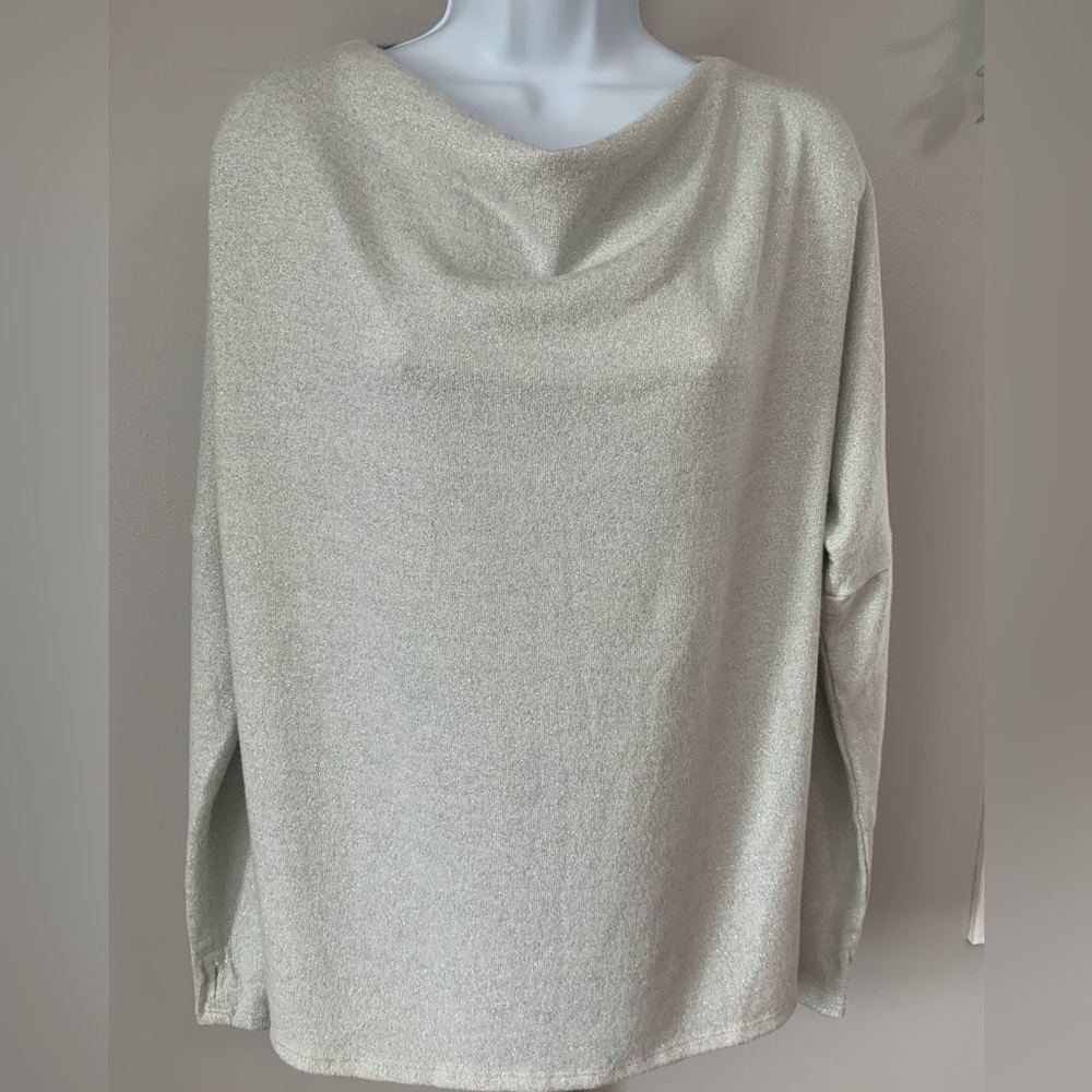 NWT Elan Silver and Gray Long Sleeve Top
